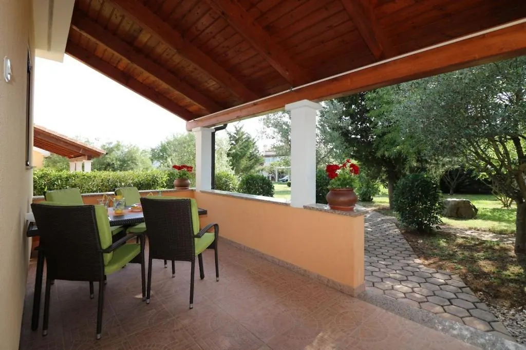 Bungalow Porec  0*,